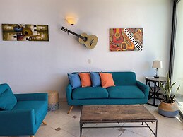 Palacio del Mar by Rocky Host