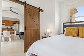 Cacique by Otium
