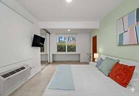 Cacique by Otium