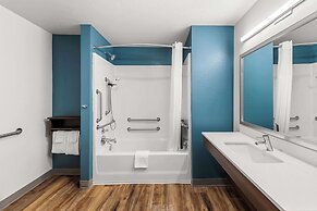 Woodspring Suites Kansas City Airport