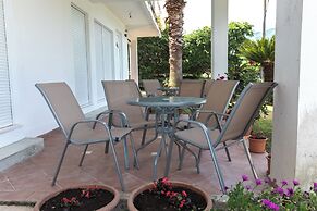 Waterfront Apartment Petrovina