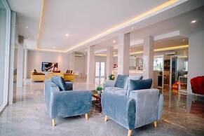 Hotel Grand Luxury Lampung