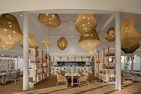 Centara Mirage Lagoon Maldives