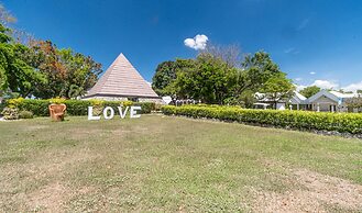 One Alo Hotel and Resort by Hiverooms