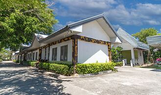 One Alo Hotel and Resort by Hiverooms