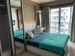OYO 93922 Apartemen Gateway Pasteur By Sinta