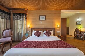 Wingait Inn - Hotel Near The Mall Road