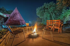 Wingait Inn - Hotel Near The Mall Road