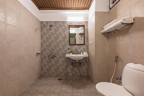 Wingait Inn - Hotel Near The Mall Road