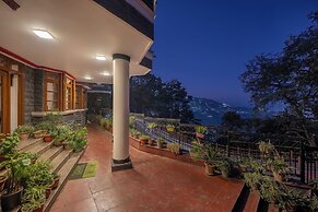 Wingait Inn - Hotel Near The Mall Road