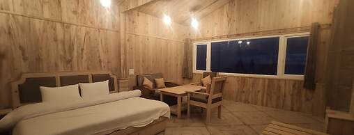 Sunrise Resort Dhanolti