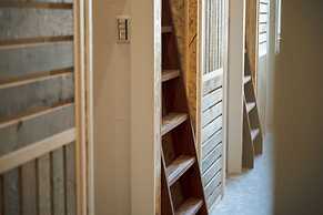 Kotori Coworking and Hostel Kotohira