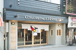 Kotori Coworking and Hostel Kotohira