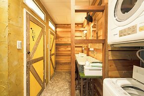 Kotori Coworking and Hostel Kotohira