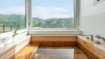 Gapyeong Gipeunsanarae Spa Pension