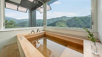 Gapyeong Gipeunsanarae Spa Pension