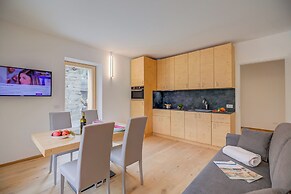 Alpinbike and Ski Lodge Apartments