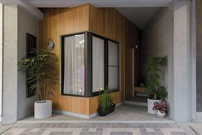 J Youai House