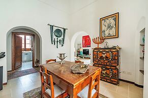 Dama Tenz House In The Historic Centre