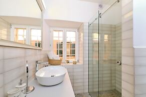 Charming Island Villa Alba