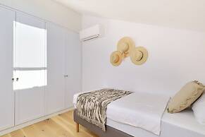 Charming Island Villa Alba