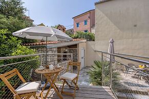 Charming Island Villa Alba