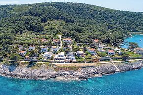 Charming Island Villa Alba