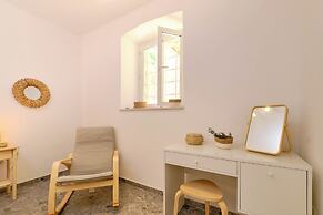 Charming Island Villa Alba