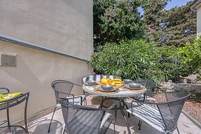 Charming Island Villa Alba