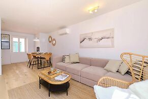Charming Island Villa Alba