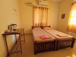 Shantham Service Apartments, Kinathukadavu