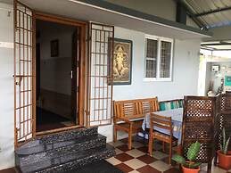 Shantham Service Apartments, Kinathukadavu