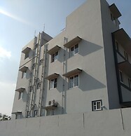 Shantham Service Apartments, Kinathukadavu