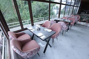 StudioZ Paradise Hills Mussoorie