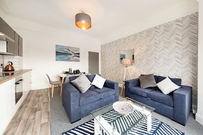 Stunning 5-bed Maisonette in Bristol