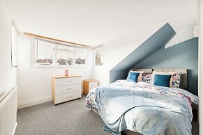 Stunning 5-bed Maisonette in Bristol