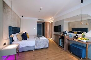Ada Port Hotel - Adults Only