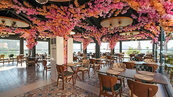 Ada Port Hotel - Adults Only