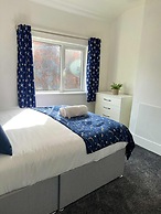 Birmingham Blissful Retreat - 4 Bedroom