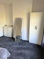 Birmingham Blissful Retreat - 4 Bedroom