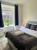 Birmingham Blissful Retreat - 4 Bedroom