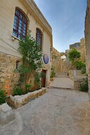 ARYAN OTEL
