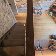 Rebecca Suite Nearby Urio s Castle