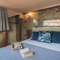 Rebecca Suite Nearby Urio s Castle