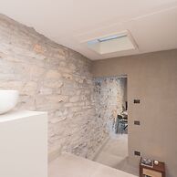 Gaia Suite Nearby Urio s Castle