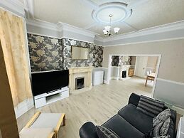 Entire 4-bed House in Sunderland