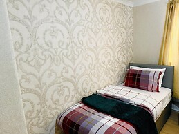 Entire 4-bed House in Sunderland