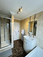 Entire 4-bed House in Sunderland