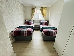 Entire 4-bed House in Sunderland