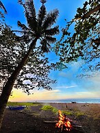 Playa Del Fuego Beach Hostel and Resort